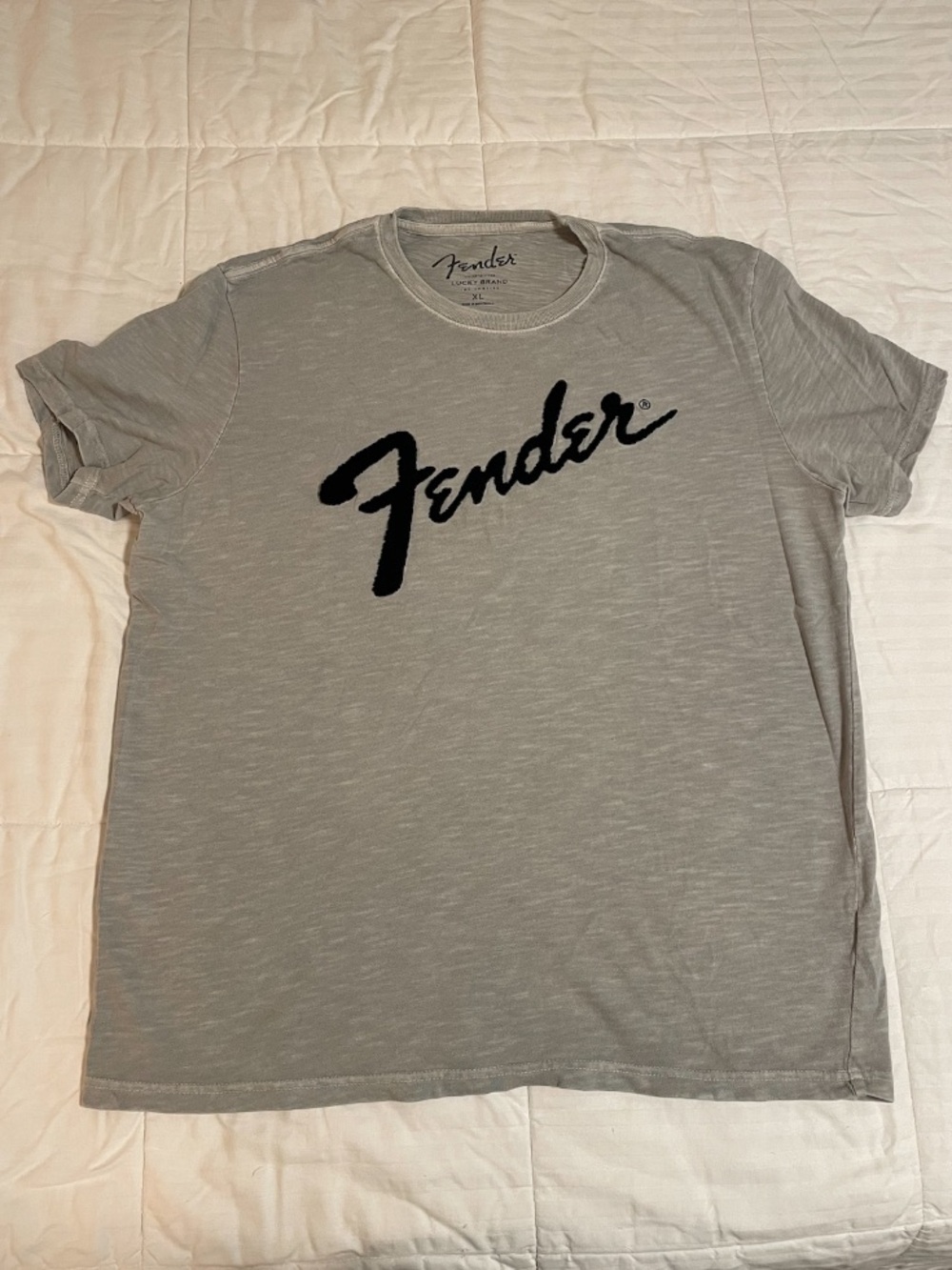 Fender Lucky Brand Limited Edition Tufted T Shirt Men XL Guitar Heather Grey EUC